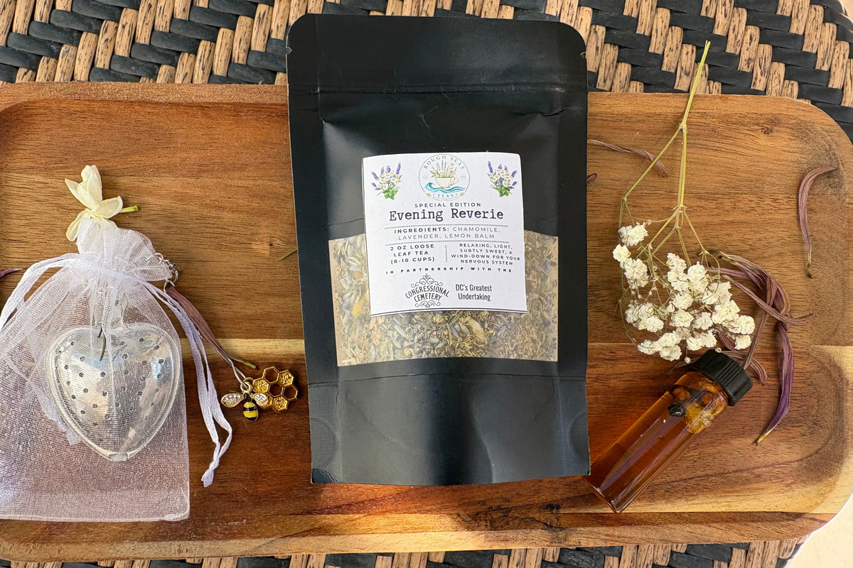 The Petite Botanical Tea Ritual Gift Bag