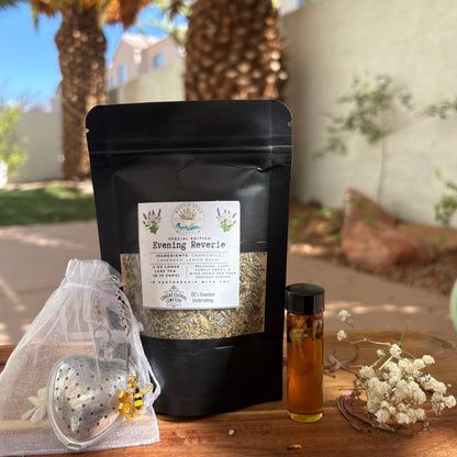 The Petite Botanical Tea Ritual Gift Bag